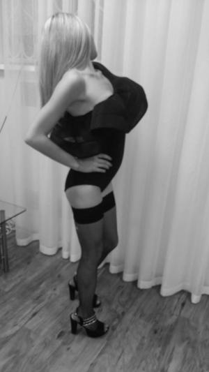 Интимное фото пользователя HotGirls в объявлении №3837 на SexKompas